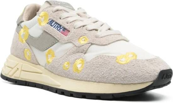 Autry Lichtgrijze Veterschoenen Multicolor Dames