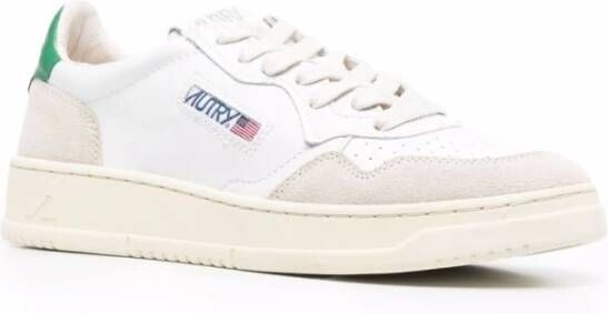 Autry Logo Zij Sneakers met Geperforeerde Details White Heren