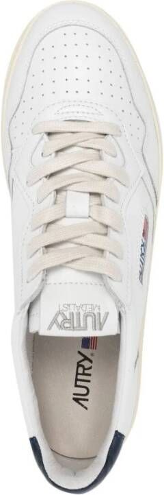 Autry Medalist Low Sneakers Wit White Heren