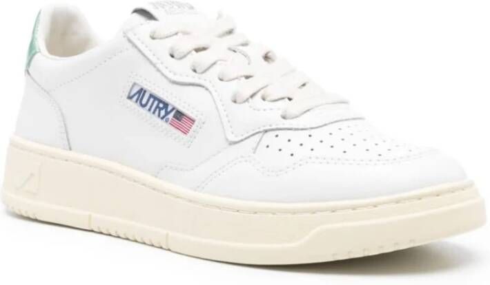 Autry Medalist Low Top Leren Sneakers White Dames