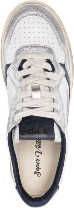 Autry Multikleur Sneakers met Distressed Finish Multicolor Dames