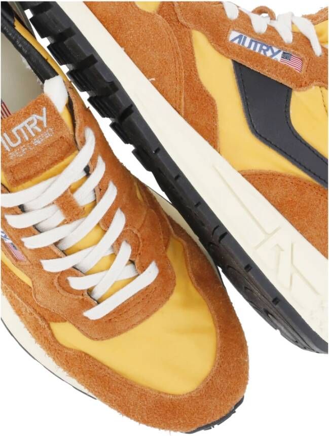 Autry Oranje Leren Sneakers Ronde Neus Orange Heren