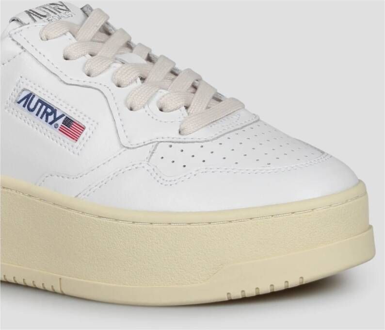 Autry Platform Sneakers met Geborduurd Label White Dames