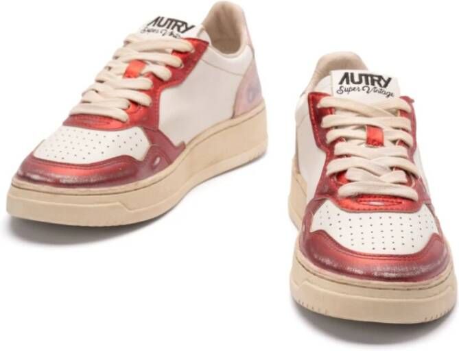 Autry Rode Sneakers met Logo Patch Multicolor Dames