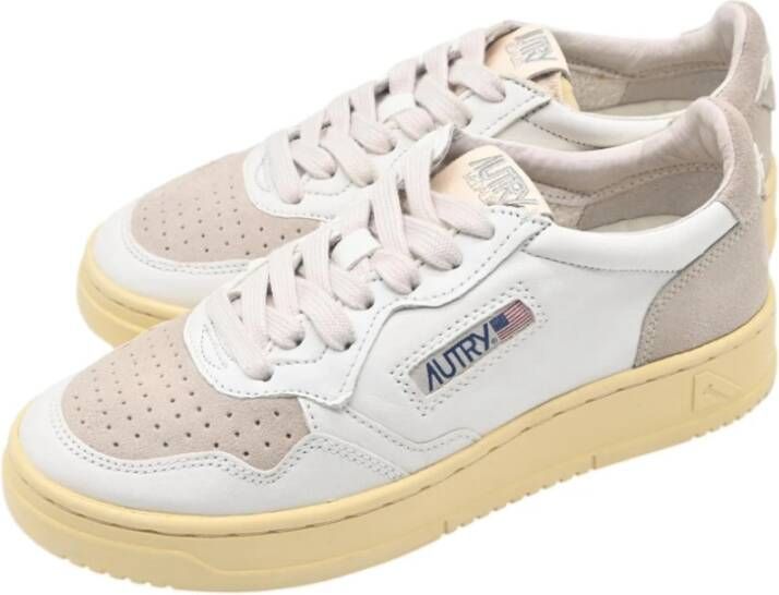 Autry Sneakers in Suède Leer Wit Zand White Dames