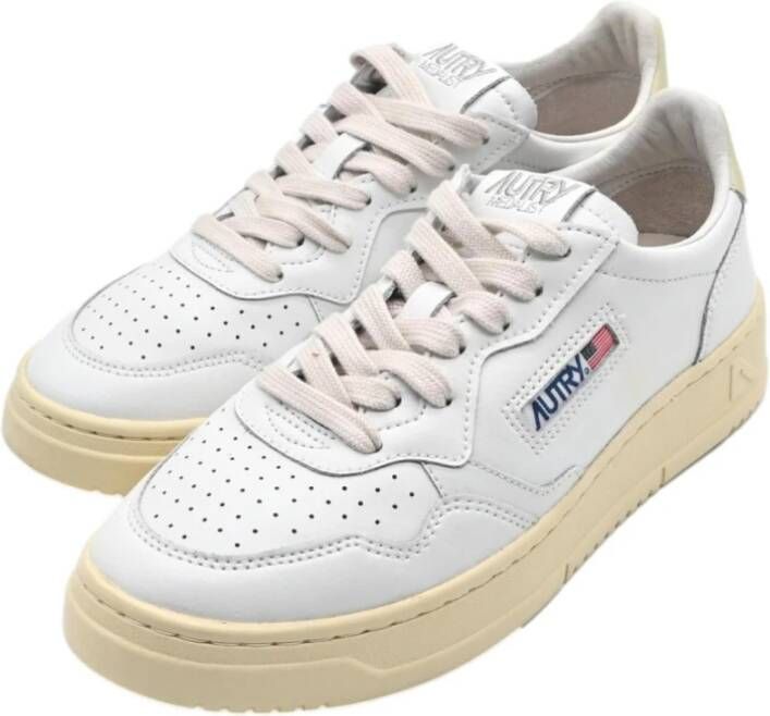 Autry Sneakers in wit en groen White Dames