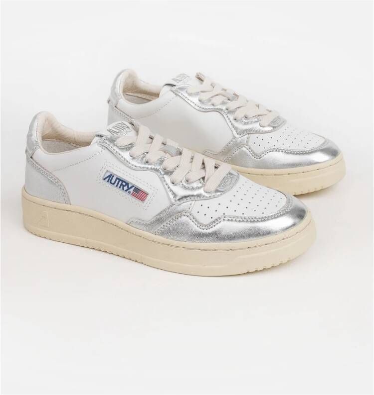 Autry Witte Leren Sneakers met Zilveren Details Wit Dames