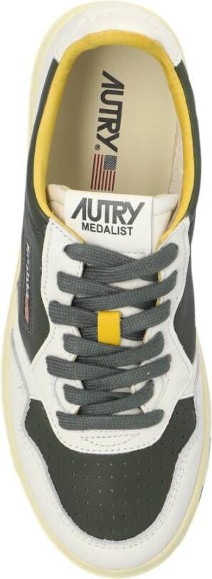 Autry Sportschoenen `Medalist Low` Green Dames