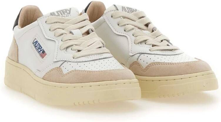 Autry Stijlvolle Sneakers voor Dagelijks Gebruik Beige Dames