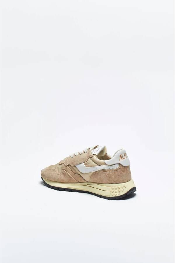 Autry Stijlvolle Sneakers voor Dagelijks Gebruik Beige Dames