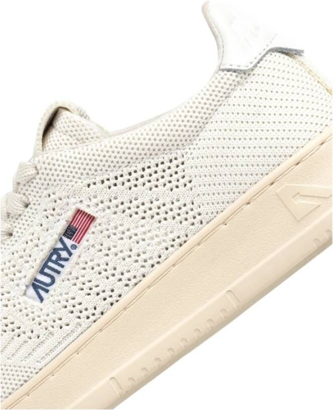 Autry Stijlvolle Sneakers voor Mannen Beige Dames