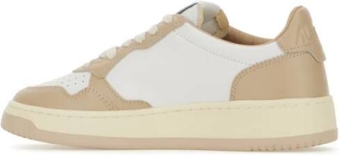 Autry Stijlvolle Sneakers voor Mannen en Vrouwen Beige Dames