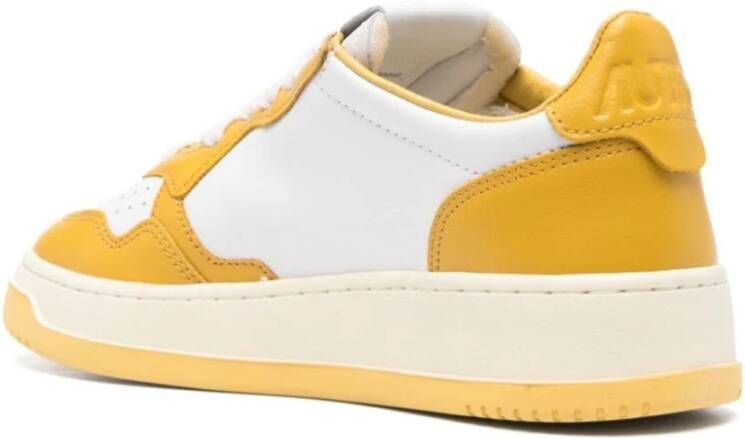 Autry Stijlvolle Sneakers voor Mannen en Vrouwen Yellow Dames