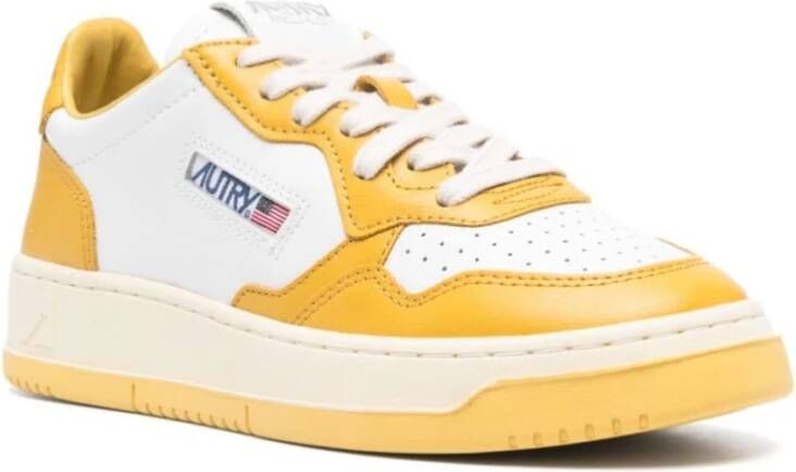 Autry Stijlvolle Sneakers voor Mannen en Vrouwen Yellow Dames