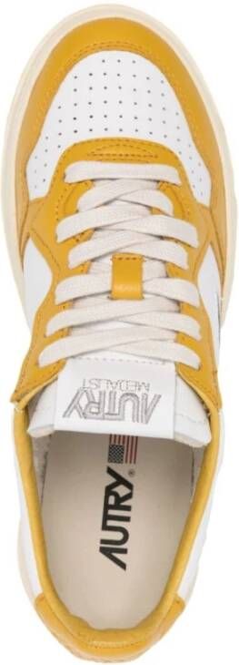 Autry Stijlvolle Sneakers voor Mannen en Vrouwen Yellow Dames