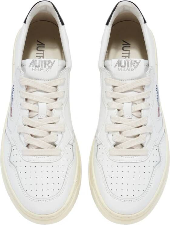 Autry Vintage Stijl Lage Top Leren Sneakers White Dames