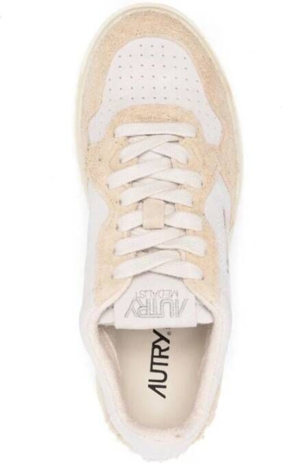 Autry Wit Beige Leren Suède Sneakers Beige Dames