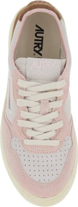 Autry Witte lage sneakers met logodetail Multicolor Dames