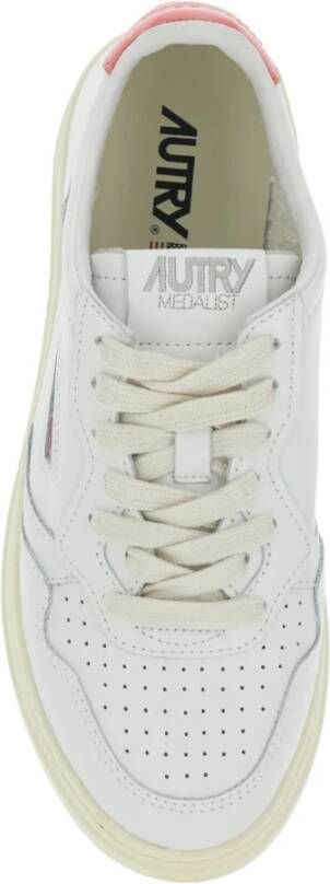 Autry Witte Leren Lage Sneakers met Logo Patch White Dames