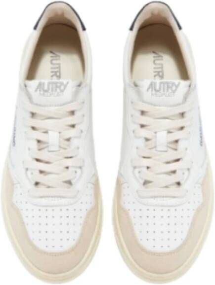 Autry Witte leren sneakers met blauw detail Multicolor Dames