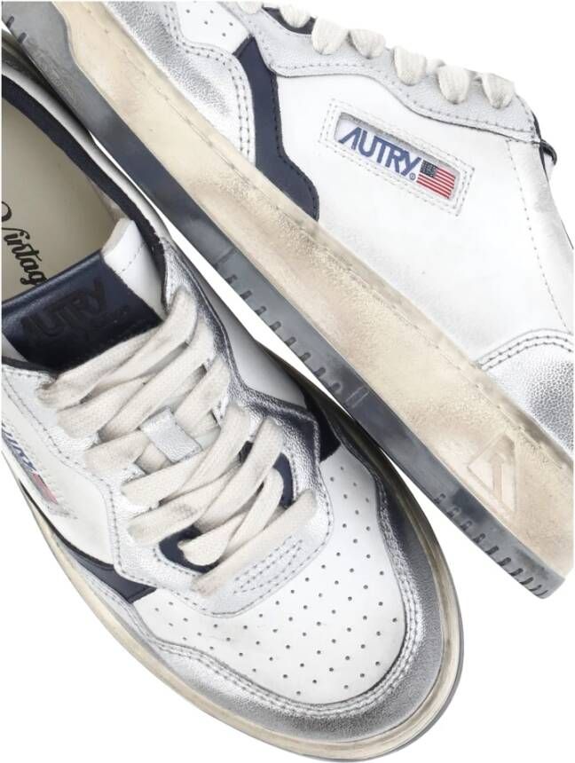 Autry Witte Leren Sneakers met Contrasterende Details White Dames