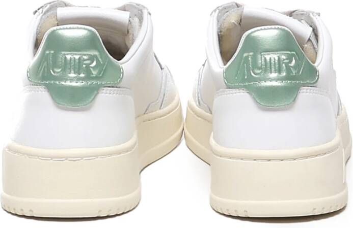 Autry Witte Leren Sneakers met Gelaagde Inzetstukken White Dames