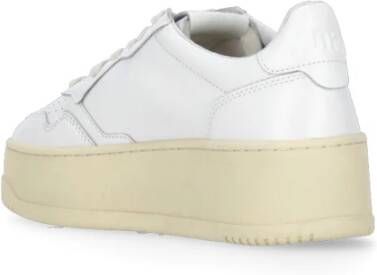 Autry Witte Leren Sneakers met Geperforeerde Details White Dames