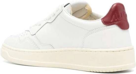 Autry Witte Leren Sneakers met Geperforeerde Details White Dames