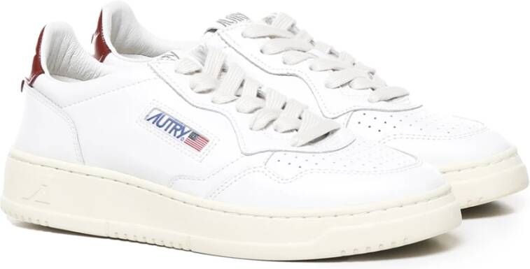 Autry Witte Leren Sneakers met Geperforeerde Tip White Heren