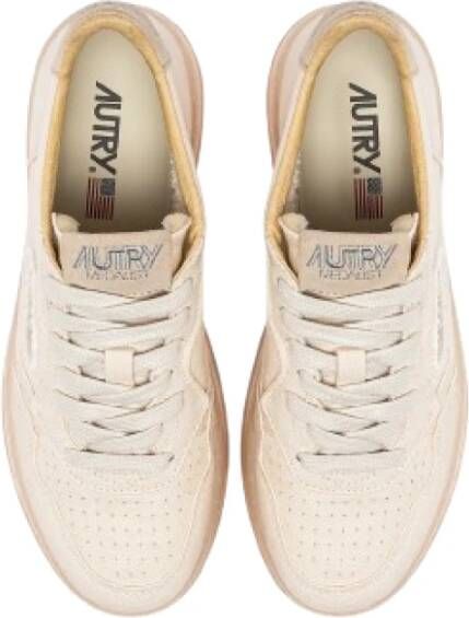 Autry Witte Leren Sneakers met Zilveren Detail White Dames