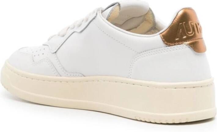 Autry Witte Medalist Sneakers met Bronzen Hiel White Dames