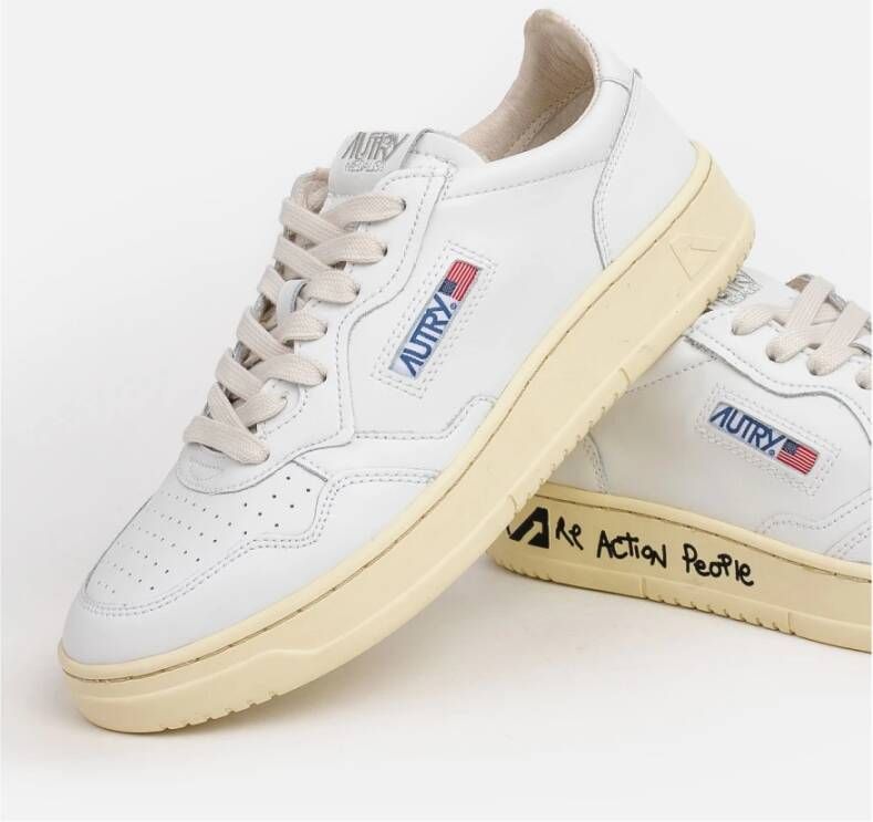 Autry Witte Sneakers met Geschilderde Zool White Dames