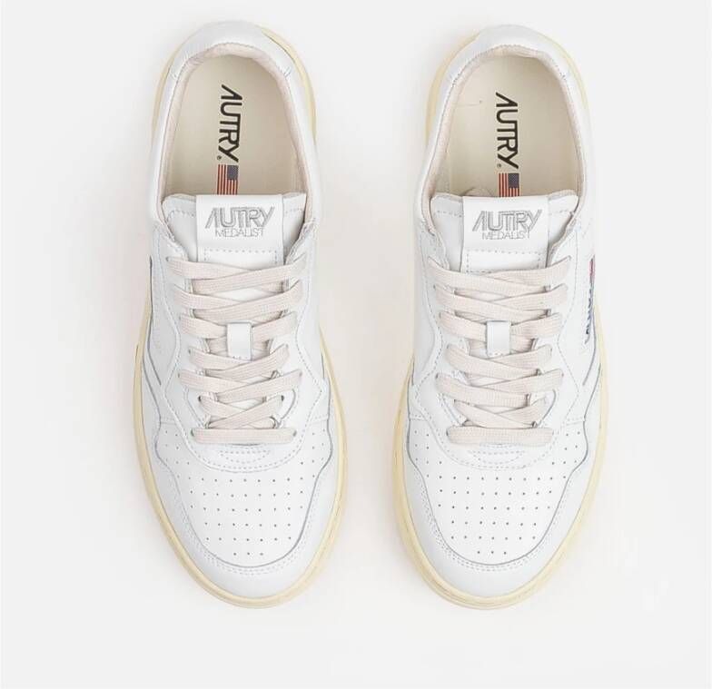 Autry Witte Sneakers met Geschilderde Zool White Dames