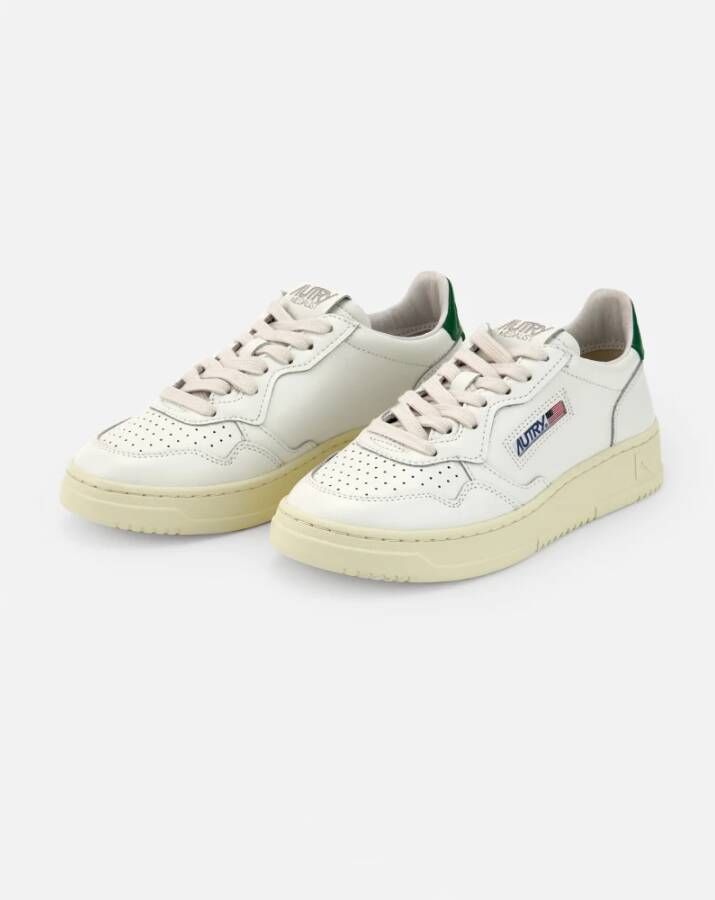 Autry Witte Sneakers met Groene Details White Dames