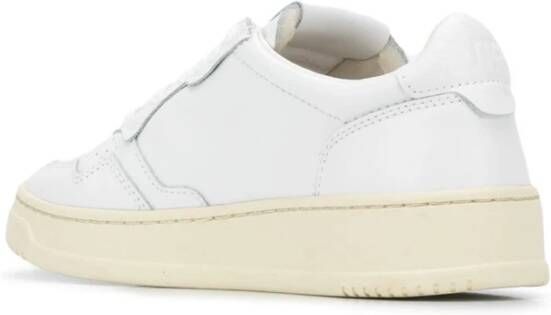 Autry Witte Sneakers voor een Stijlvolle Look White Dames