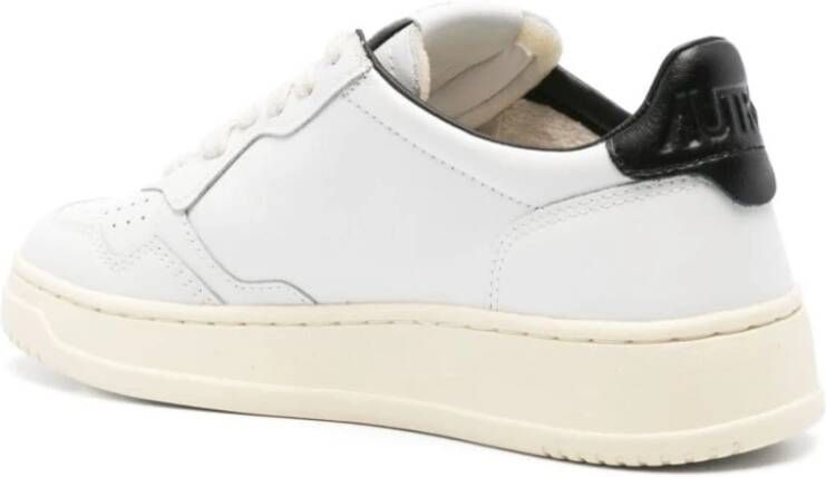 Autry Witte Sneakers voor een Stijlvolle Look White Dames