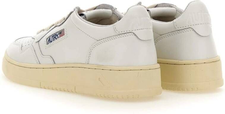 Autry Witte Sneakers White Dames