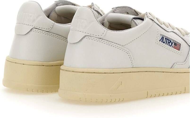 Autry Witte Sneakers White Dames