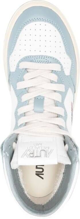 Autry Witte Veterschoenen met Geperforeerde Neus Blue Dames