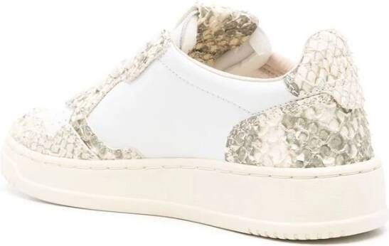 Autry Witte Veterschoenen met Geperforeerde Neus White Dames