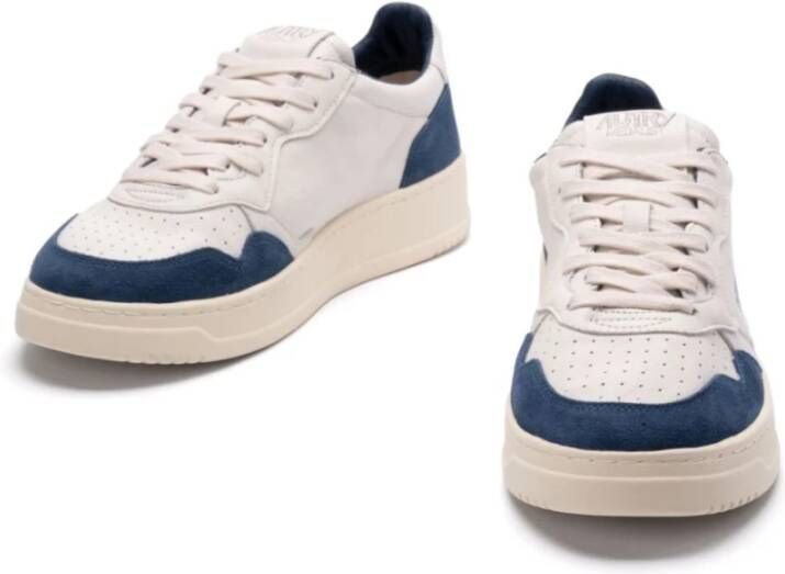 Autry Witte Veterschoenen met Geperforeerde Neus White Heren