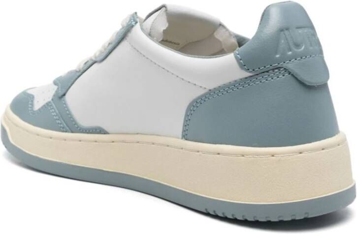 Autry Witte Veterschoenen met Gevulkaniseerde Rubberen Zool Blue Dames