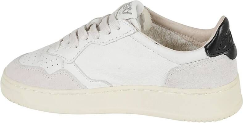 Autry Witte Zwarte Sneakers met Suède Detail White Dames