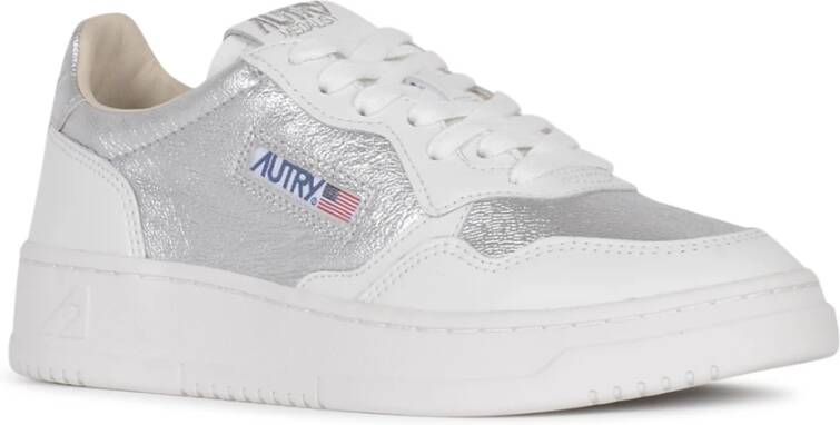 Autry Zilveren Lage Sneakers Medalist Gray Dames