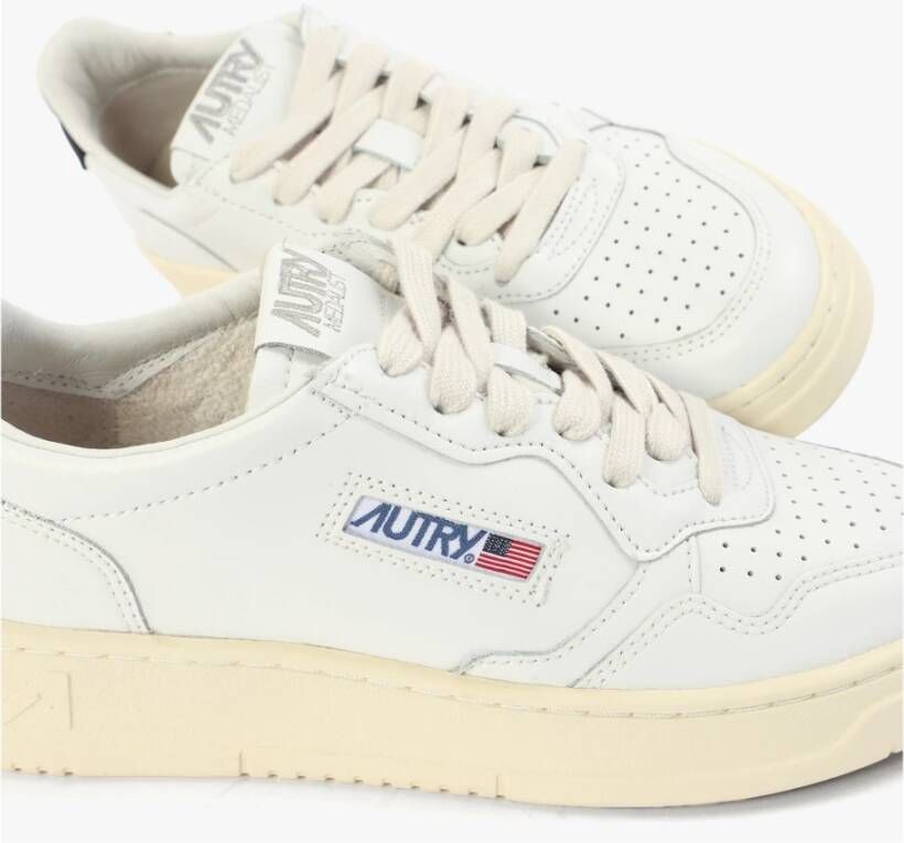 Autry Zwarte Leren Lage Sneakers White Dames