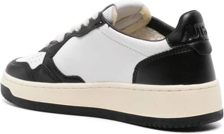 Autry Zwarte Sneakers met Logo Patch Black Dames