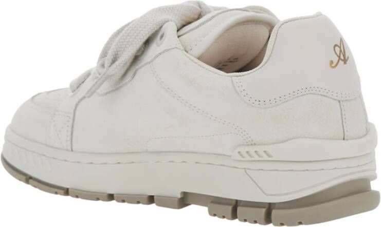 Axel Arigato Witte lage top sneakers met A detail White Dames