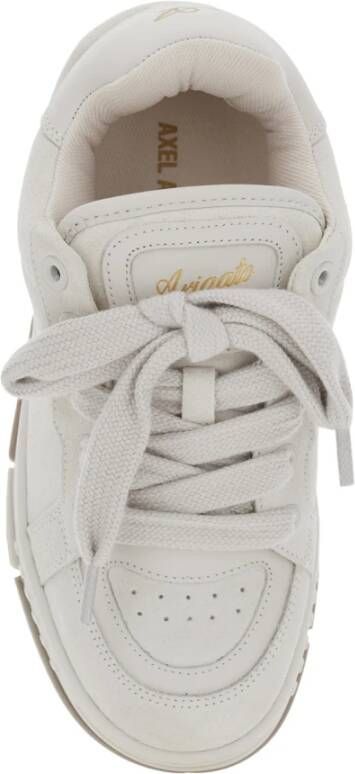 Axel Arigato Witte lage top sneakers met A detail White Dames