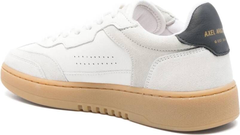 Axel Arigato Witte Sneakers met Metallic Gouden Logo White Dames