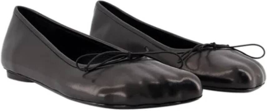 Balenciaga Leather flats Black Dames